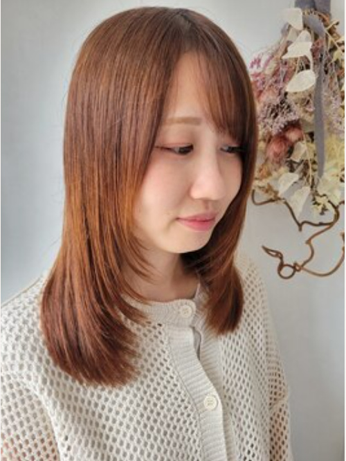 レイヤーカット×アプリコットベージュ