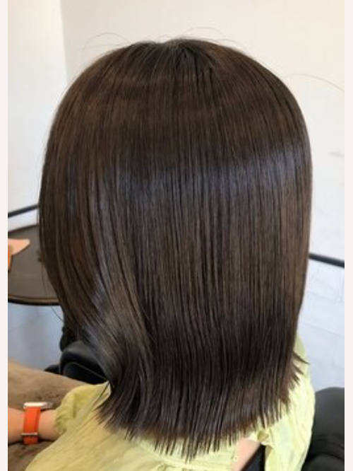 オリーブグレージュ/切りっぱなし顔まわりレイヤー　20代　30代